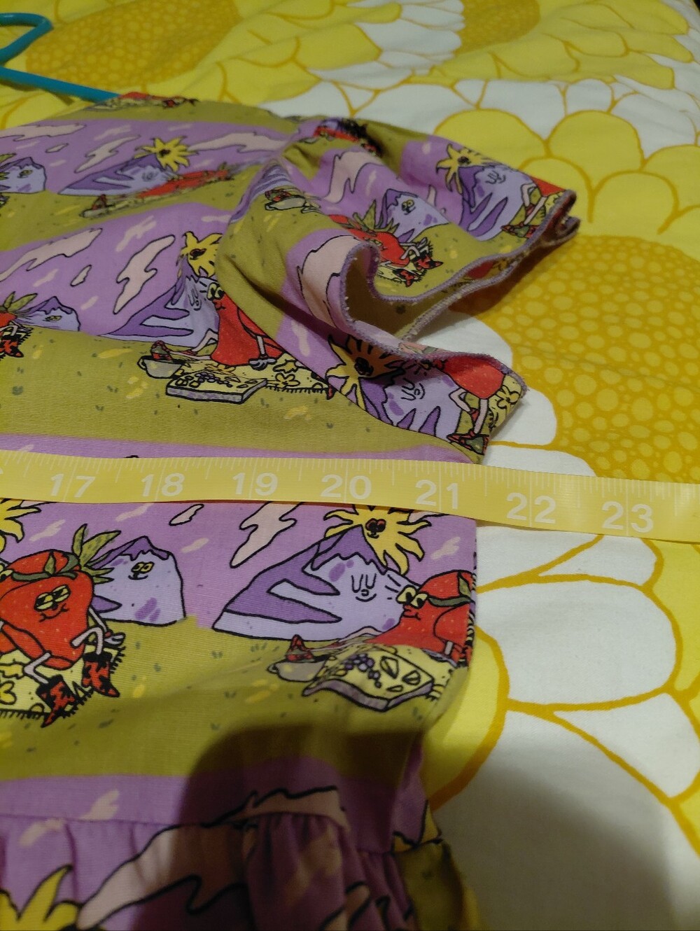 Nooworks Frida Tiered Dress With Pockets Strawberry Picnic - Picture 7 of 7